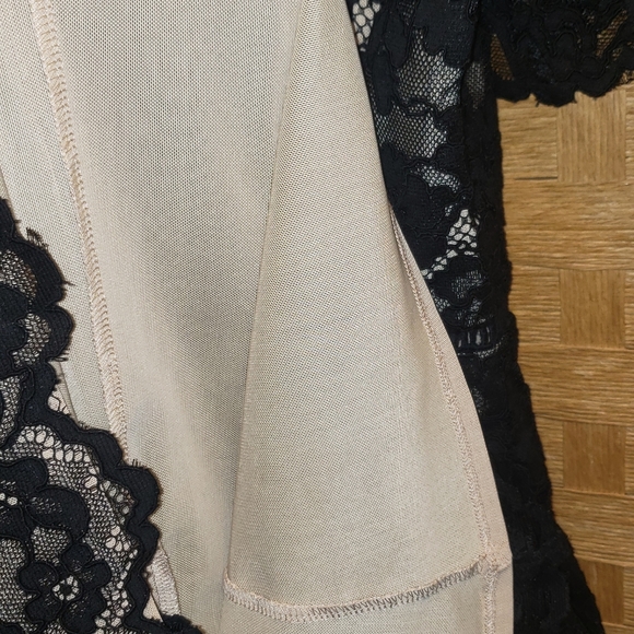 💞 Rebecca Taylor Little Black Lace Dress sz 4 - Picture 9 of 12